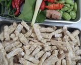Foto langkah ke 1 dari resep Oseng Teri Tempe Pedas.