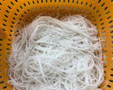 Hình bước làm 2 của món Hủ tiếu xào rau củ