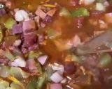 Фото кроку 3 до Вкуснейшая солянка с жареным картофелем.