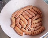 Foto langkah ke 2 dari resep Sosis pedas manis.