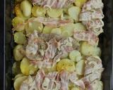 Krumpli ágyon sült tarja recept fázis 3 fotója