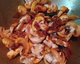 A picture of step 5 of Matar Mushroom.