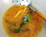 Foto langkah ke 5 dari resep Lele Kuah Bumbu Kuning.