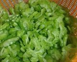 Foto langkah ke 1 dari resep Tumis Pare Udang.