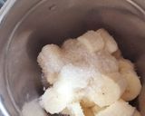 A picture of step 1 of Banana milk shake.