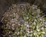 A picture of step 1 of Oats Sprout Pudla.