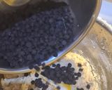 Foto langkah ke 5 dari resep Chocochip Cookies.