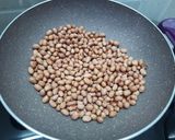A picture of step 1 of Ground nut chikki.