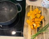 Hình bước làm 3 của món Tôm rim tóp mỡ