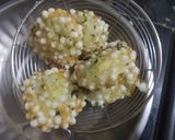 साबुदाणा वडा (Sabudana Vada Recipe In Marathi) रेसिपी स्टेप 4 फोटो 