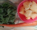 Foto langkah ke 1 dari resep Smoothies nanas wortel bayam.