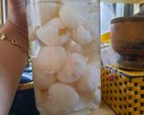 Hình bước làm 4 của món Vải ngâm đường phèn ‐ trà vải