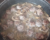Foto del paso 6 de la receta: Albóndigas con champiñones y patatas