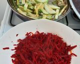 Foto del paso 2 de la receta: Torilla de vegetales (remolacha, zanahoria, zapallitos)
