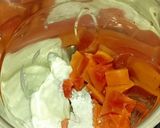 A picture of step 1 of Papaya Smoothie.