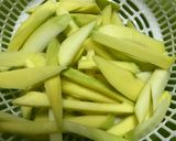 Hình bước làm 1 của món Xoài xanh ngâm mắm