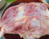 Hình bước làm 1 của món Đùi gà cuộn
