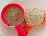 A picture of step 2 of Ragi Gur Papadi.