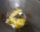 Foto langkah ke 1 dari resep Nasi Goreng Udang Telur praktis.