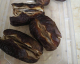 A picture of step 1 of Almonds Dates.