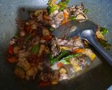Foto langkah ke 3 dari resep Tauco Cumi Asin.