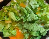 A picture of step 3 of Homemade Oyster Omelet (with Oyster Omelet Sauce Recipe).
