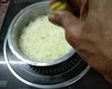 A picture of step 2 of Aloo Paneer Korma.
