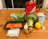 A picture of step 1 of Healthy 15 minute Salmon pasta.