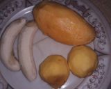A picture of step 1 of Mix fruits milkshake.