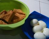 Foto langkah ke 1 dari resep Semur TT (Tahu & Telur).