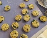 Medvehagymás pogácsa 🐻🌱 recept fázis 4 fotója
