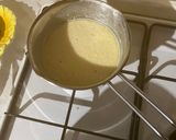 Foto del passaggio 3 della ricetta Risotto all’aglio nero e crema al parmigiano