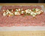 Foto del paso 2 de la receta: ASADO DE MOLDE DE CARNE CON QUESO MOZZARELLA Y TOMATES SECOS AL SOL. JON STYLE