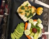 Foto del paso 3 de la receta Bacalao a la plancha con ensalada y aguacate