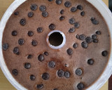 Foto langkah ke 6 dari resep Brownies kukus chocolatos (chocochips+keju) simple & no mixer.