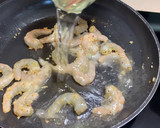 Foto del paso 4 de la receta: Langostinos sabrosos con patatas