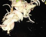 A picture of step 2 of Water chestnut and buckwheat flour Spring Roll.