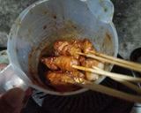 Foto langkah ke 4 dari resep Sate sosis bakso simpel.