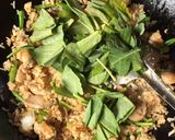 รูปขั้นตอนการทำที่ 8 ของ ข้าวผัดไก่
