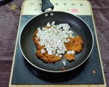 A picture of step 8 of Patiyala Paneer.