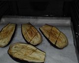Foto del paso 1 de la receta Berenjenas rellenas. Receta apta para vegetarianos