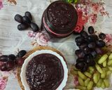 A picture of step 5 of Black Grapes Jam.
