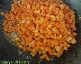 Foto langkah ke 2 dari resep Curry Puff Pastry.