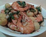 Foto langkah ke 1 dari resep Udang Bago Telur puyuh cah kemangi.