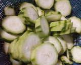 Foto langkah ke 1 dari resep Bening Kelor Gambas.