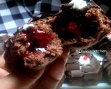 Foto langkah ke 9 dari resep Donat blackforest.