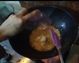A picture of step 3 of Creamy butter chicken.