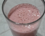Foto del paso 6 de la receta: Licuado rosa con frutillas y banana