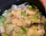 Póréhagymás burgonyakrémleves recept fázis 4 fotója