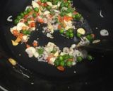 Foto langkah ke 5 dari resep Tumis Oncom Leunca.